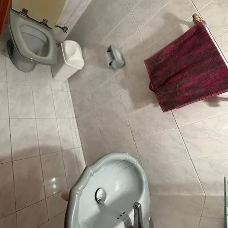3 Bedroom Center * 拉纳卡