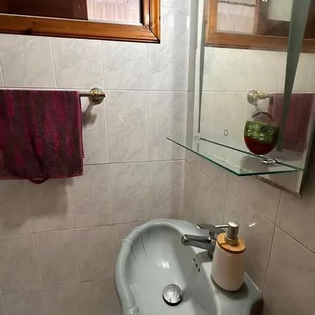 3 Bedroom Center 公寓