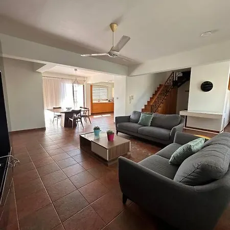 公寓 3 Bedroom Center